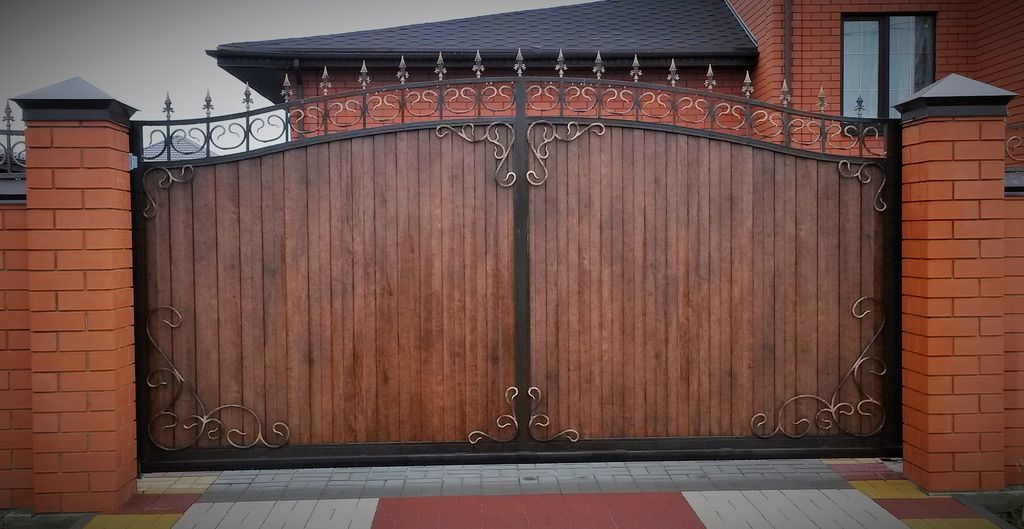 Купить простые ворота для дома: советы по выбору, установке и уходу в Альметьевске от 33495 руб | ВоротМастер-Льм